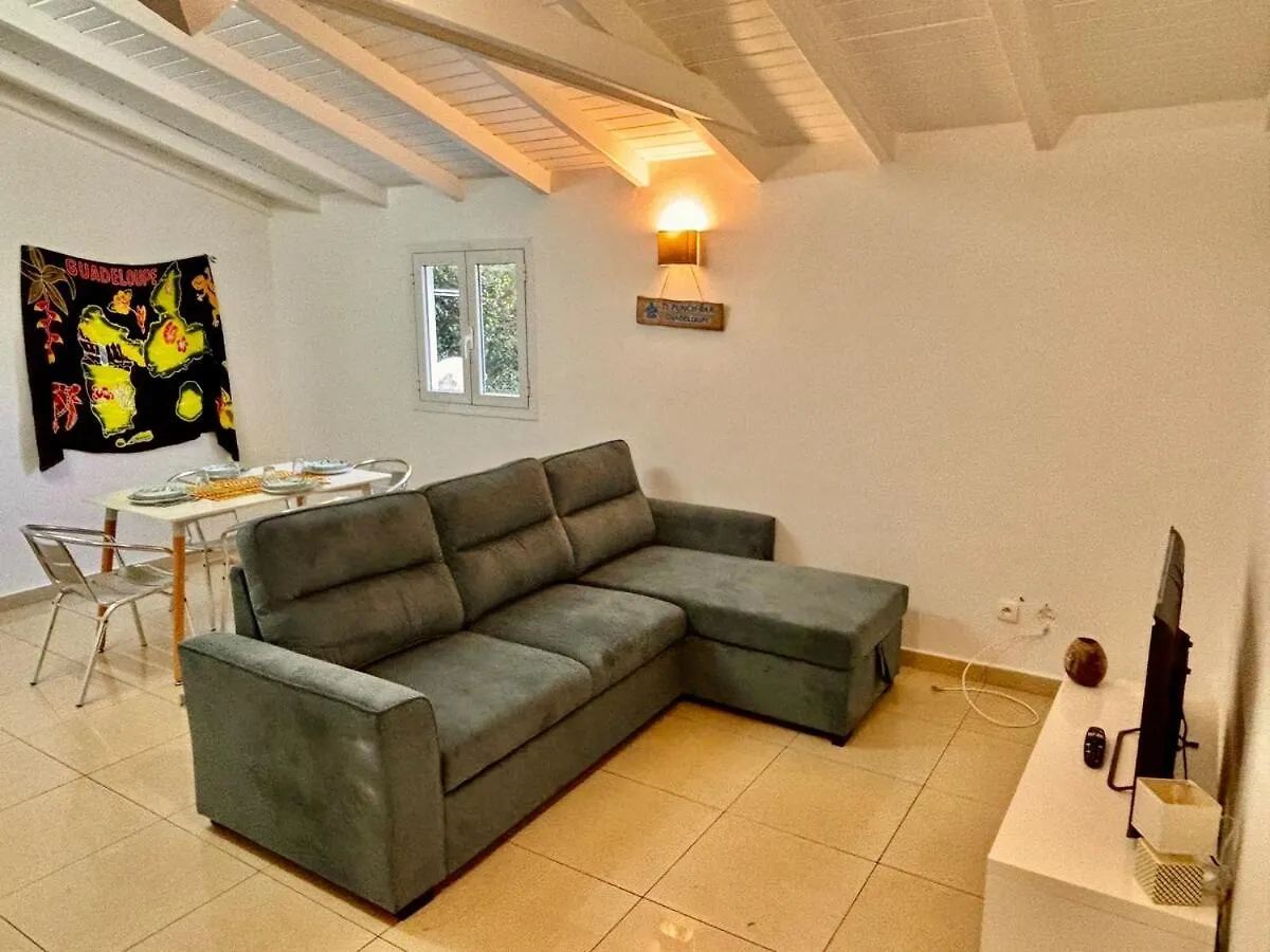 Superbe Appartement Vue Mer 데샤이에스 0*,  과달루프